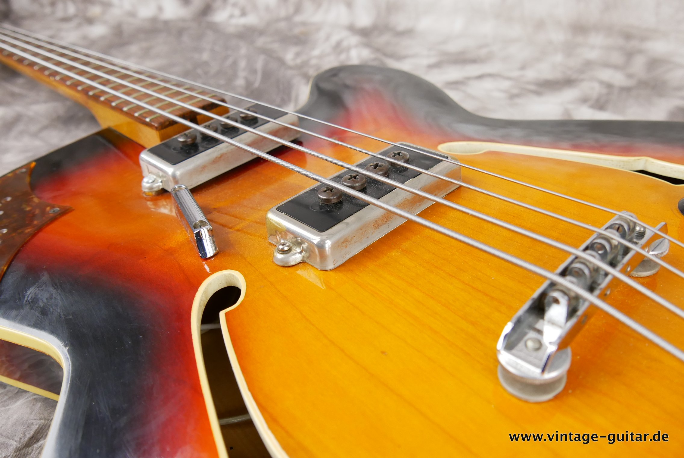 Framus-Bass-5:150-Bill Wyman-017.JPG